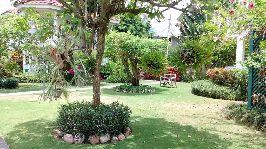 Pipers Cove Resort Runaway Bay